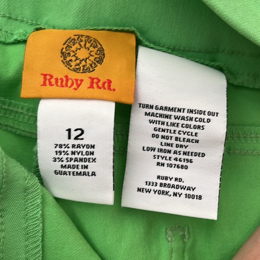 🌟🌟 NWT Ruby Rd Capri - Picture 5 of 6
